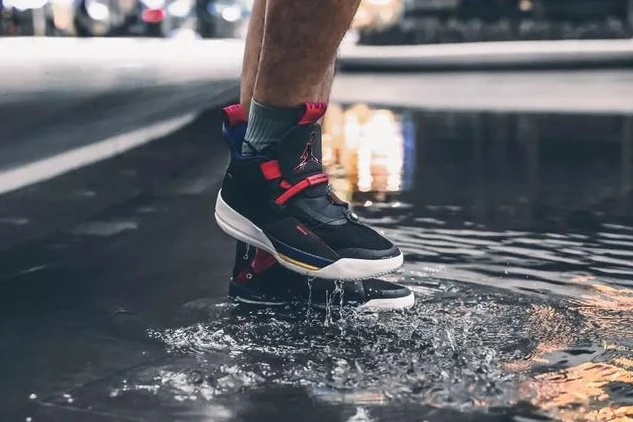 Air Jordan 33 Tech Pack-1