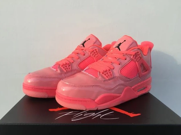 Air Jordan 4 NRG Hot Punch-01