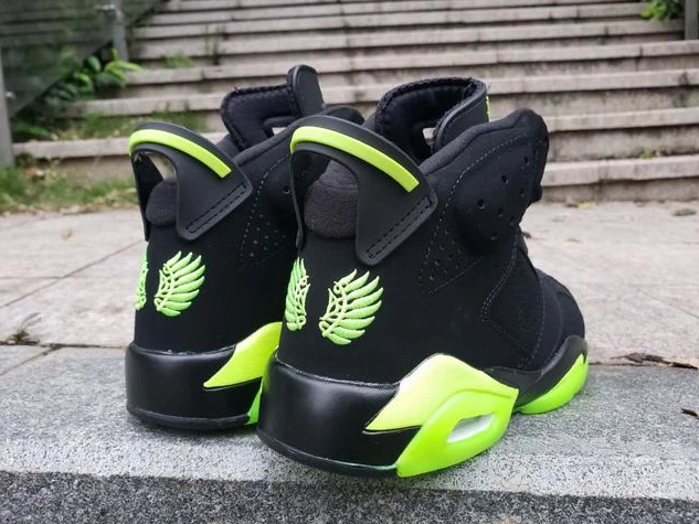 Air Jordan 4 Retro Black Fluorescent Green-1