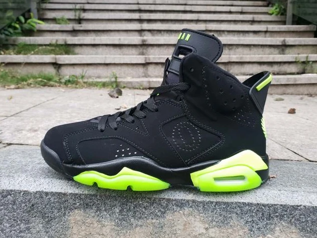 Air Jordan 4 Retro Black Fluorescent Green-1