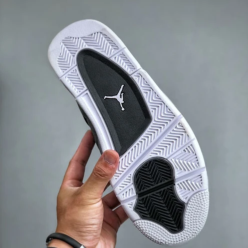 Air Jordan 4 Retro Fear 2024