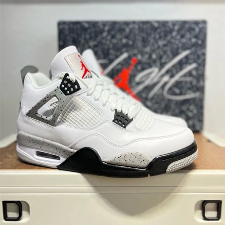 Air Jordan 4 Retro Military Black
