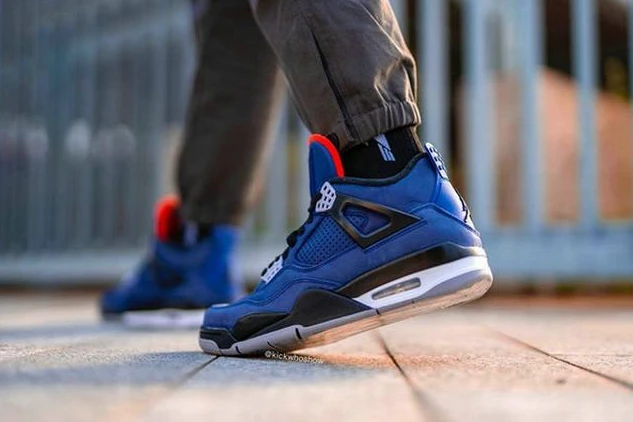 Air Jordan 4 WNTR Loyal Blue-1