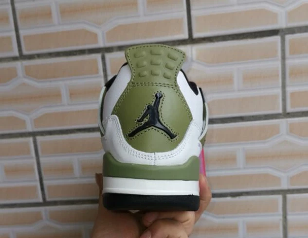 Air Jordan 4 White Black Green-01