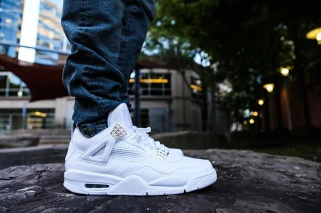 Air Jordan 4 