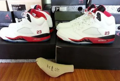 Air Jordan 5 (V) Retro Fire Red