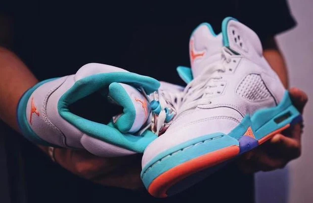 Air Jordan 5 GS Light Aqua-1