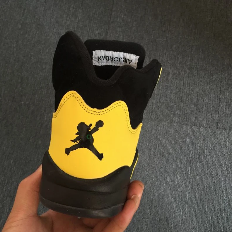 Air Jordan 5 Oregon PE-1