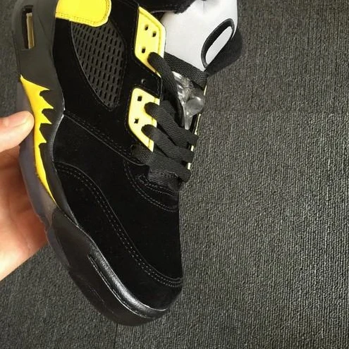 Air Jordan 5 Oregon PE-1