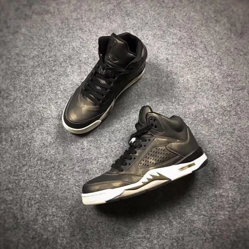 Air Jordan 5 Premium Heiress-01