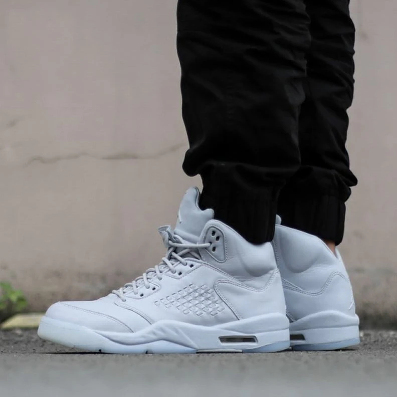 Air Jordan 5 Premium “Pure Platinum”-01