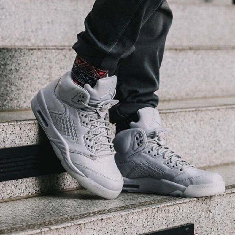 Air Jordan 5 Premium “Pure Platinum”-01