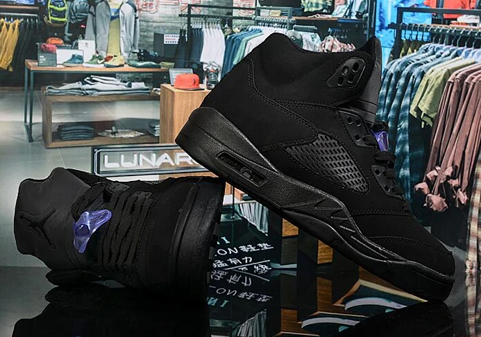 Air Jordan 5 Retro All Black-1