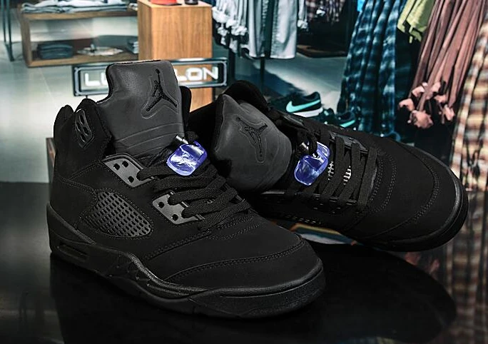 Air Jordan 5 Retro All Black-1