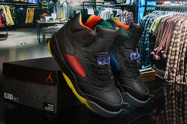 Air Jordan 5 Retro Black Yellow-1