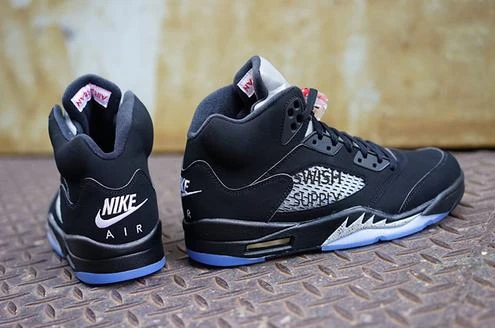 Air Jordan 5 Retro OG “Black Metallic”