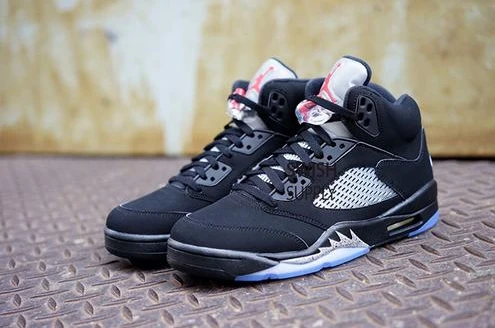 Air Jordan 5 Retro OG “Black Metallic”