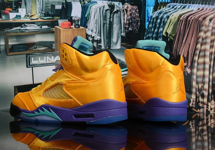 Air Jordan 5 Retro Orange-1