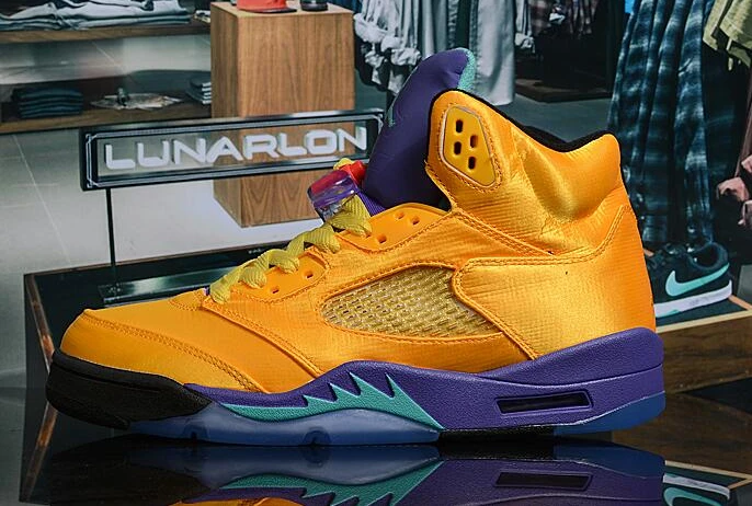 Air Jordan 5 Retro Orange-1