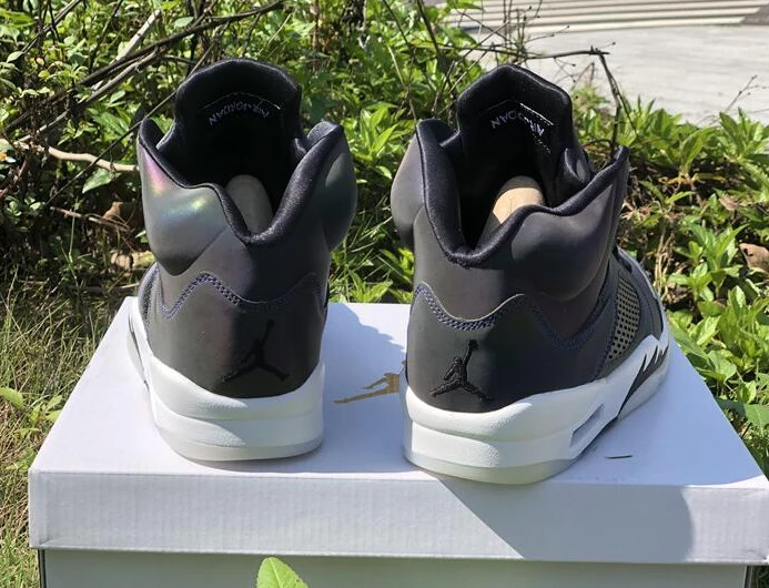 Air Jordan 5 WMNS Oil Grey-1