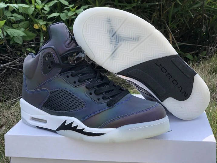 Air Jordan 5 WMNS Oil Grey-1