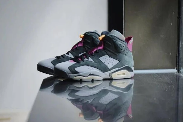 Air Jordan 6 Retro Bordeaux 2021