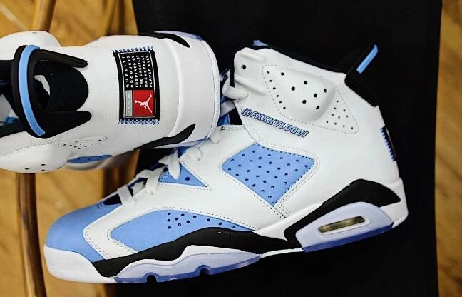 Air Jordan 6 Retro UNC