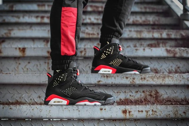 Air Jordan 6 “Black Infrared”-01