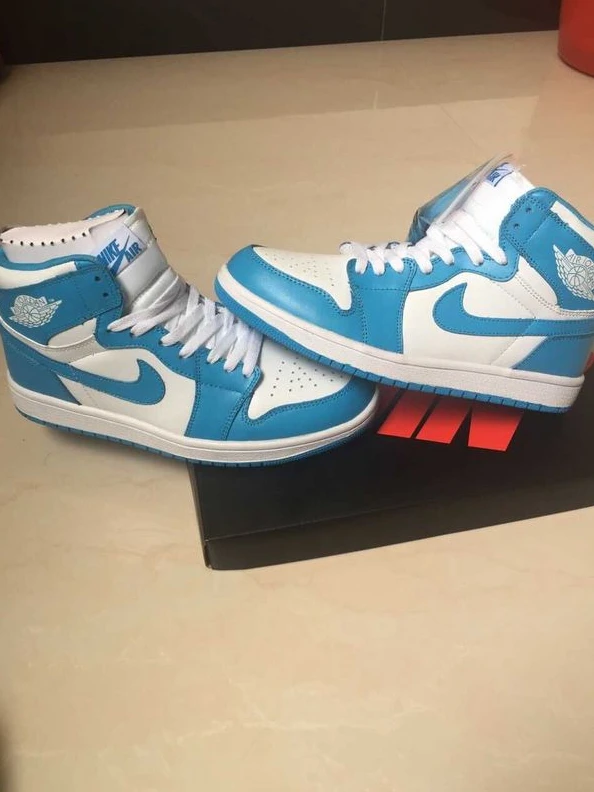 Air Jordan I (1) Retro North Carolina blue