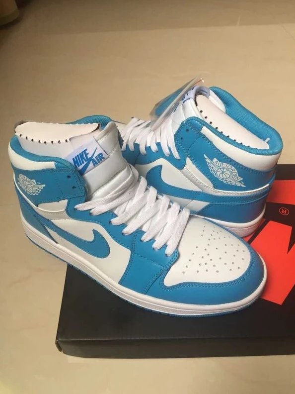 Air Jordan I (1) Retro North Carolina blue