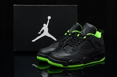 Air Jordan IV (4) Retro-54
