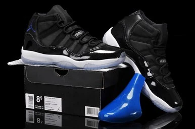 Air Jordan Retro 11 (XI) Space Jam
