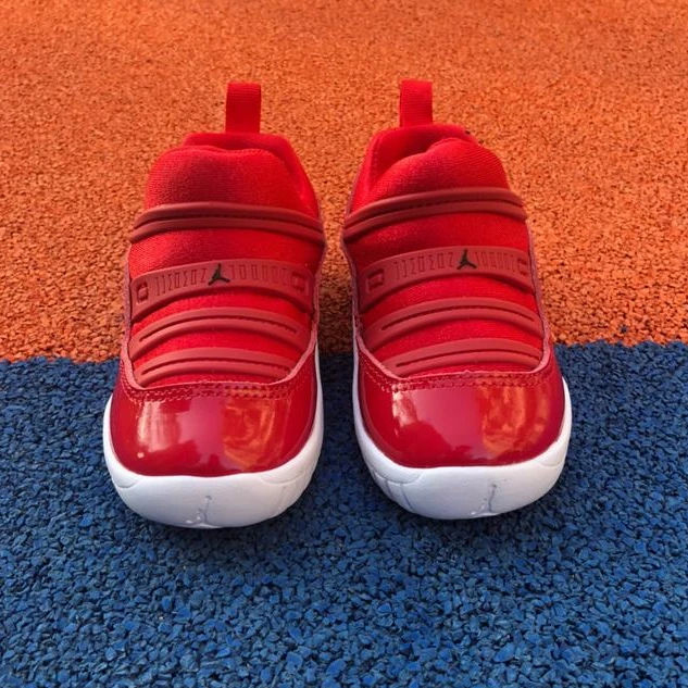 Air Jordan XI (11) Kids-17