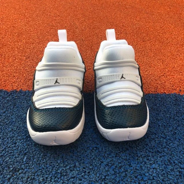 Air Jordan XI (11) Kids-19