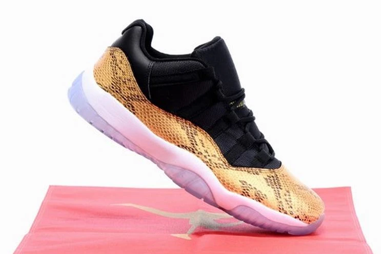Air Jordan XI (11) Retro-116