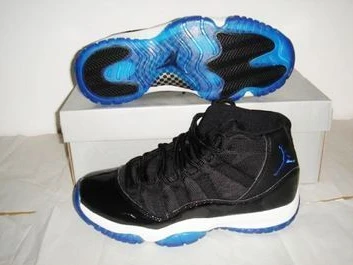 Air Jordan XI (11) Retro-12