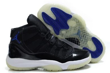Air Jordan XI (11) Retro-32