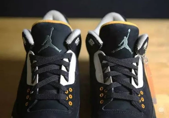 Air Jordan x Max Atmos Pack-1