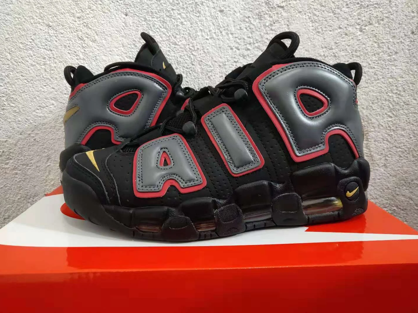 Air More Uptempo-39