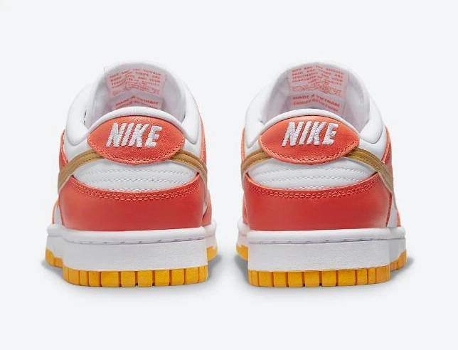 Dunk Low WMNS University Gold