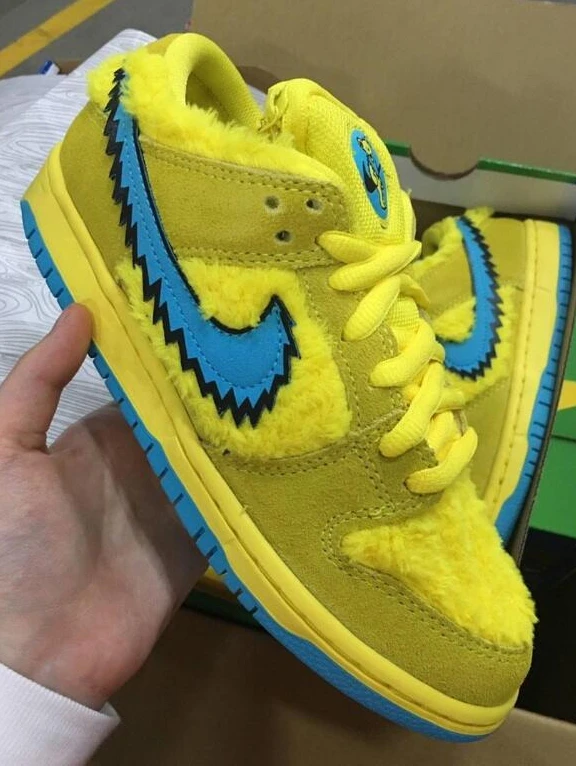 Grateful Dead x Nike SB Dunk Low Yellow Bear