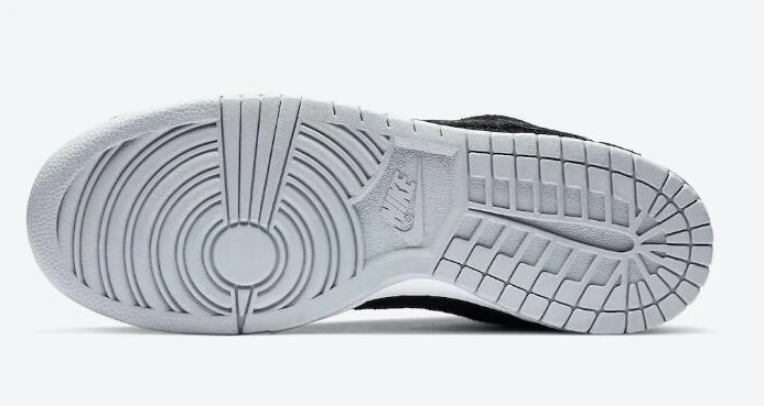MEDICOM TOY x Nike SB Dunk Low Elite BE@RBRICK