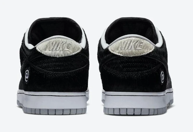 MEDICOM TOY x Nike SB Dunk Low Elite BE@RBRICK
