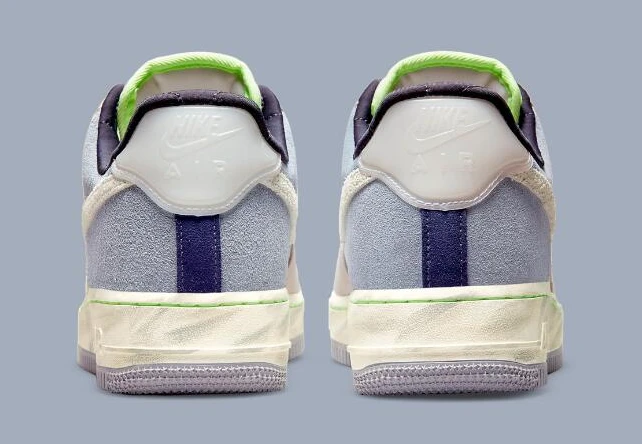 Nike Air Force 1 07 LX