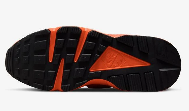 Nike Air Huarache Red