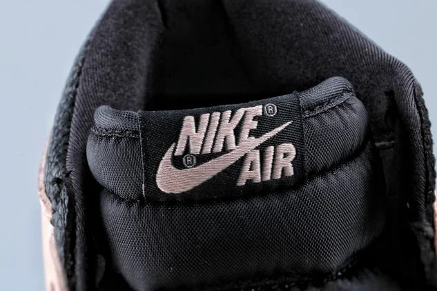 Nike Air Jordan 1 High Black Pink-01