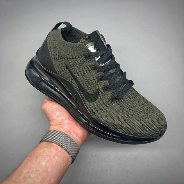 Nike Air Max 720-21