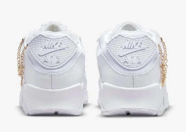 Nike Air Max 90 Lucky Charms