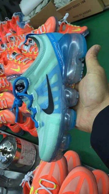 Nike Air Vapormax 2019-12