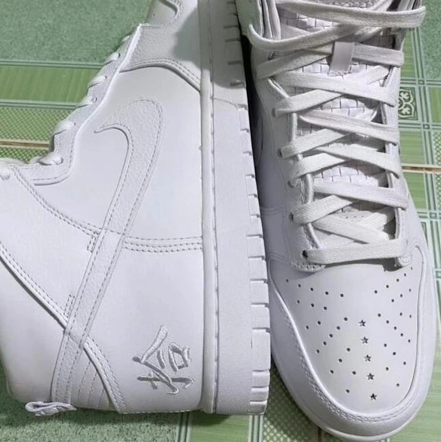 Nike Dunk High White